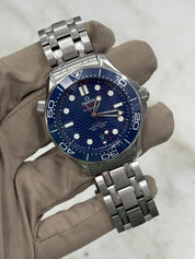 Omega Seamaster Date 300m Diver Blue Ceramic Men's Watch 210.30.42.20.03.001