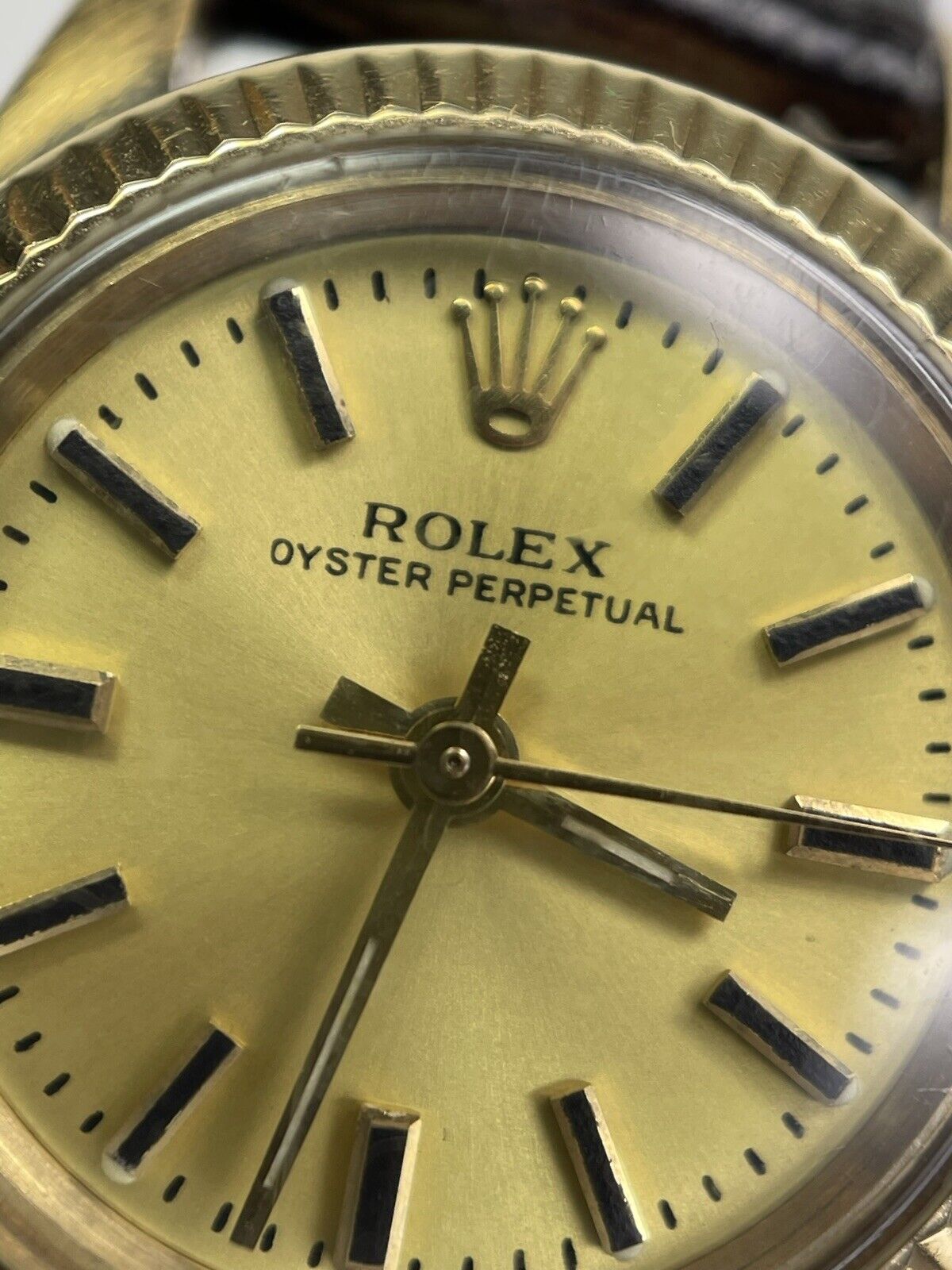 ROLEX WOMEN 6719 14k SOLID GOLD VINTAGE Oyster Perpetual Watch