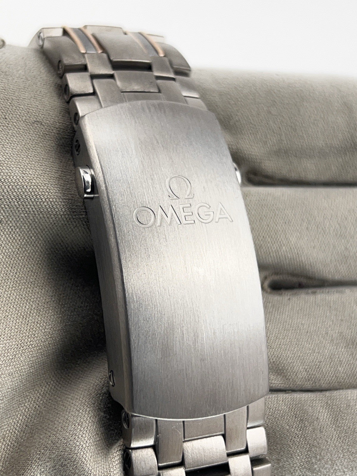 Omega Seamaster Diver 300M Edition Automatic 42mm Watch 210.60.42.20.99.001