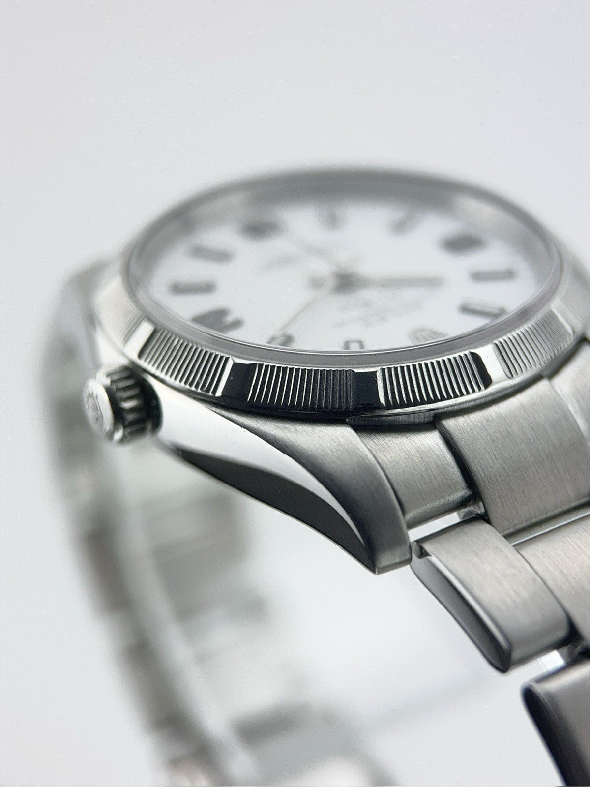 Rolex Air King Stainless Steel White Dial 34mm Automatic Mens Watch 114210