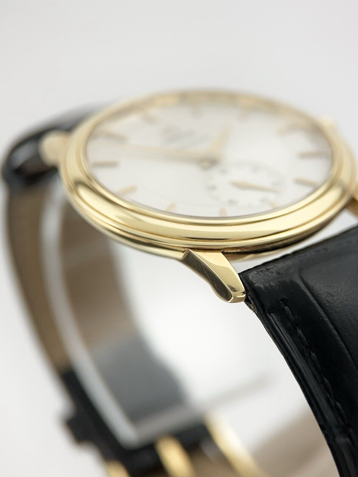 Omega De Ville Prestige 18k Gold Silver Dial 34mm Manual Wind Men’s 4620.31.01