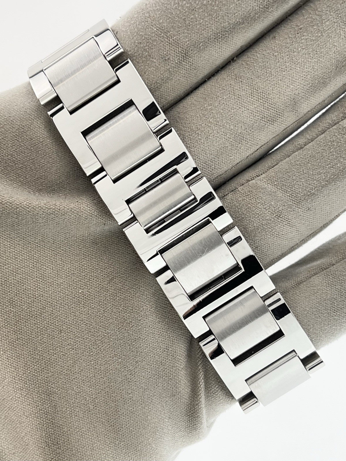 Cartier Ballon Bleu Stainless Steel Silver Dial 36mm Quartz Men’s Watch W69011Z4