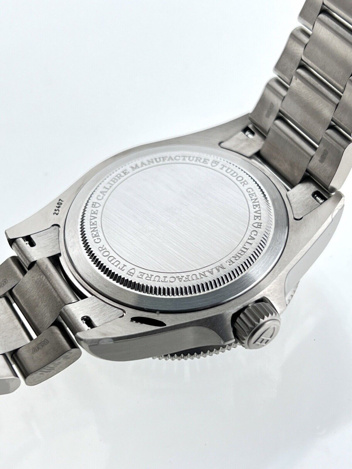 2025 NEW Tudor Pelagos 39mm 25407N Titanium Men's Watch - Box/Papers