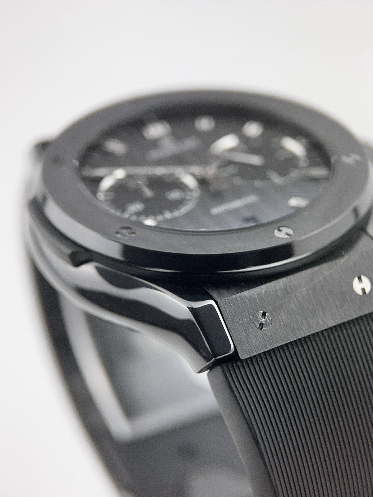 Hublot Classic Fusion Ceramic Black Dial 45mm Automatic Mens 521.CM.1770.RX