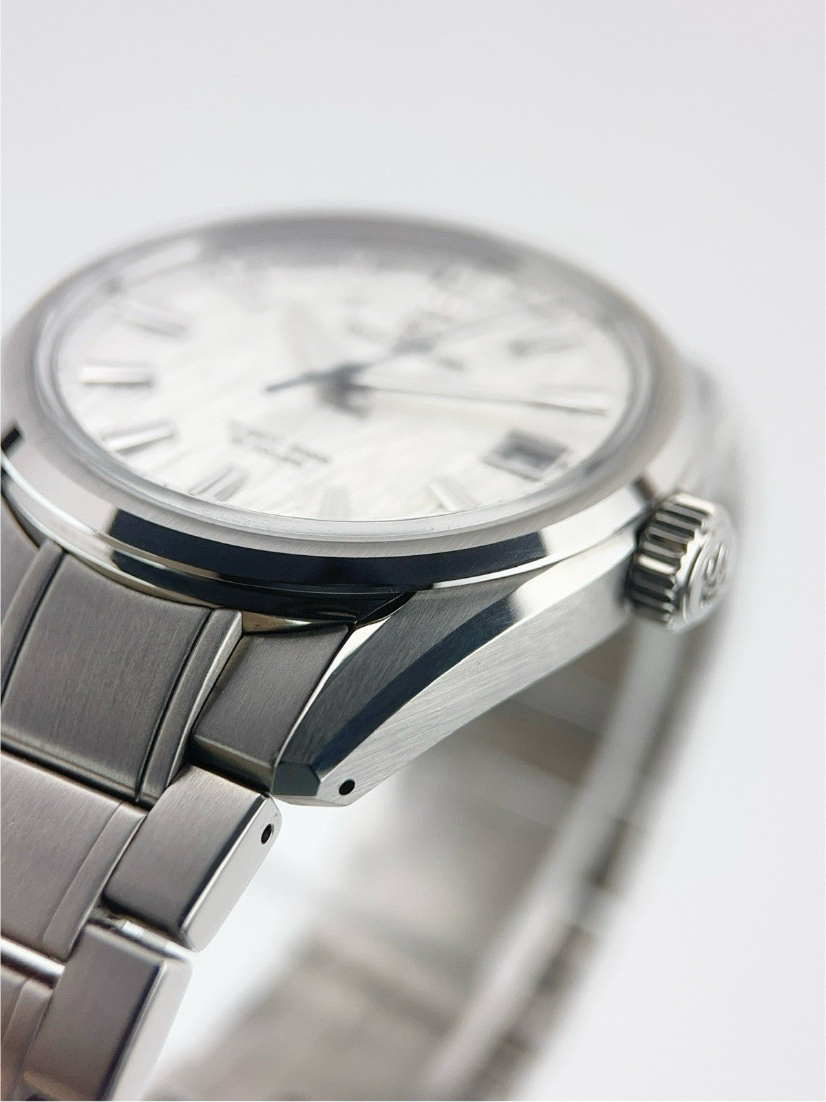 Grand Seiko Stainless Steel Silver Dial 40mm Automatic Men’s Watch SLGH005 - B/P