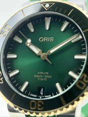 Oris Aquis Date Steel & Gold Green 41.5mm Automatic Mens Watch 7769 - Complete