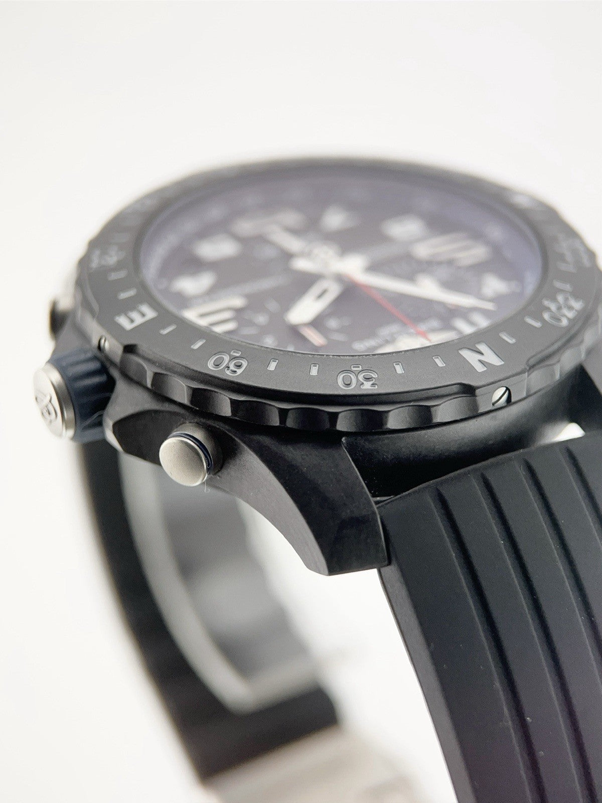 Breitling Endurance Pro Breitlight Case Black Dial 44mm Quartz Men's X82310