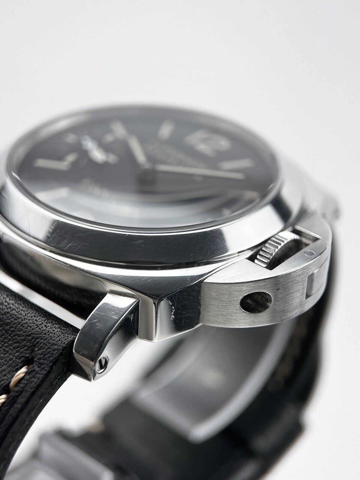 Panerai Luminor Marina 44mm Manual Wind Black Dial PAM00367