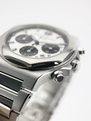Girard Perregaux Laureato Stainless Steel Silver Dial 42mm Automatic Men’s 81020