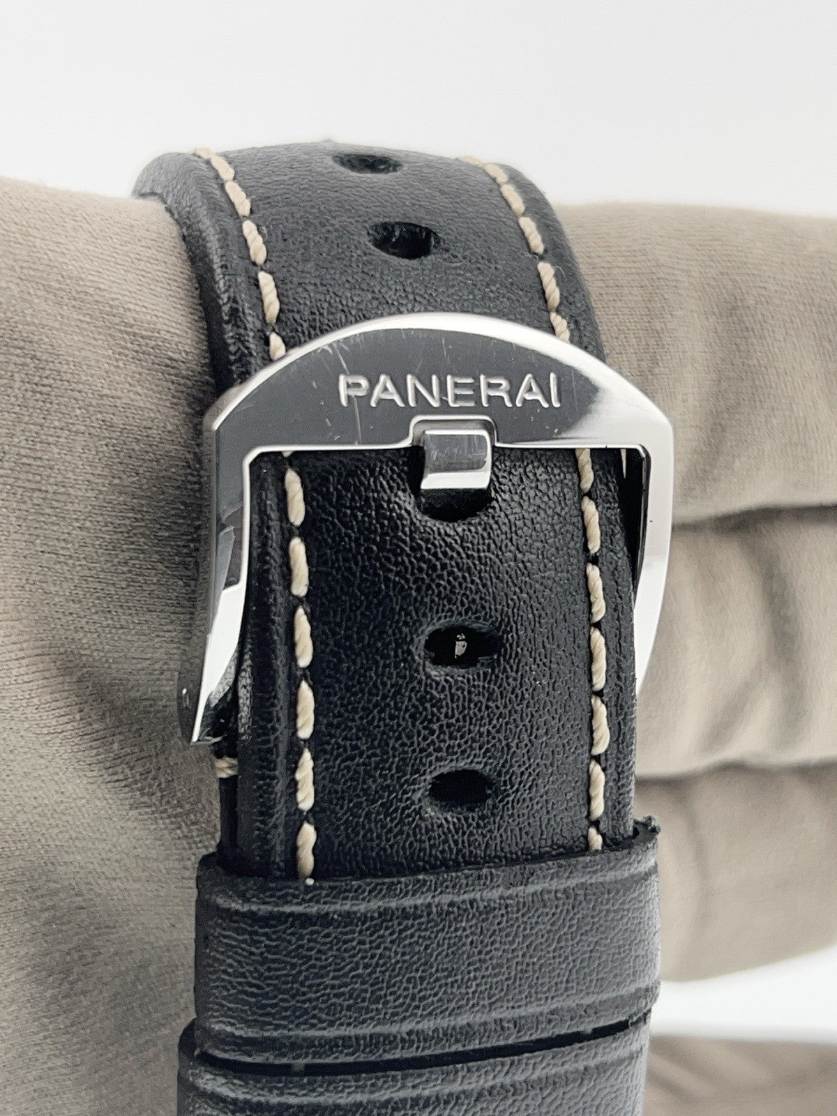 Panerai Luminor Stainless Steel Black Dial 44mm Automatic Men’s Watch PAM01090
