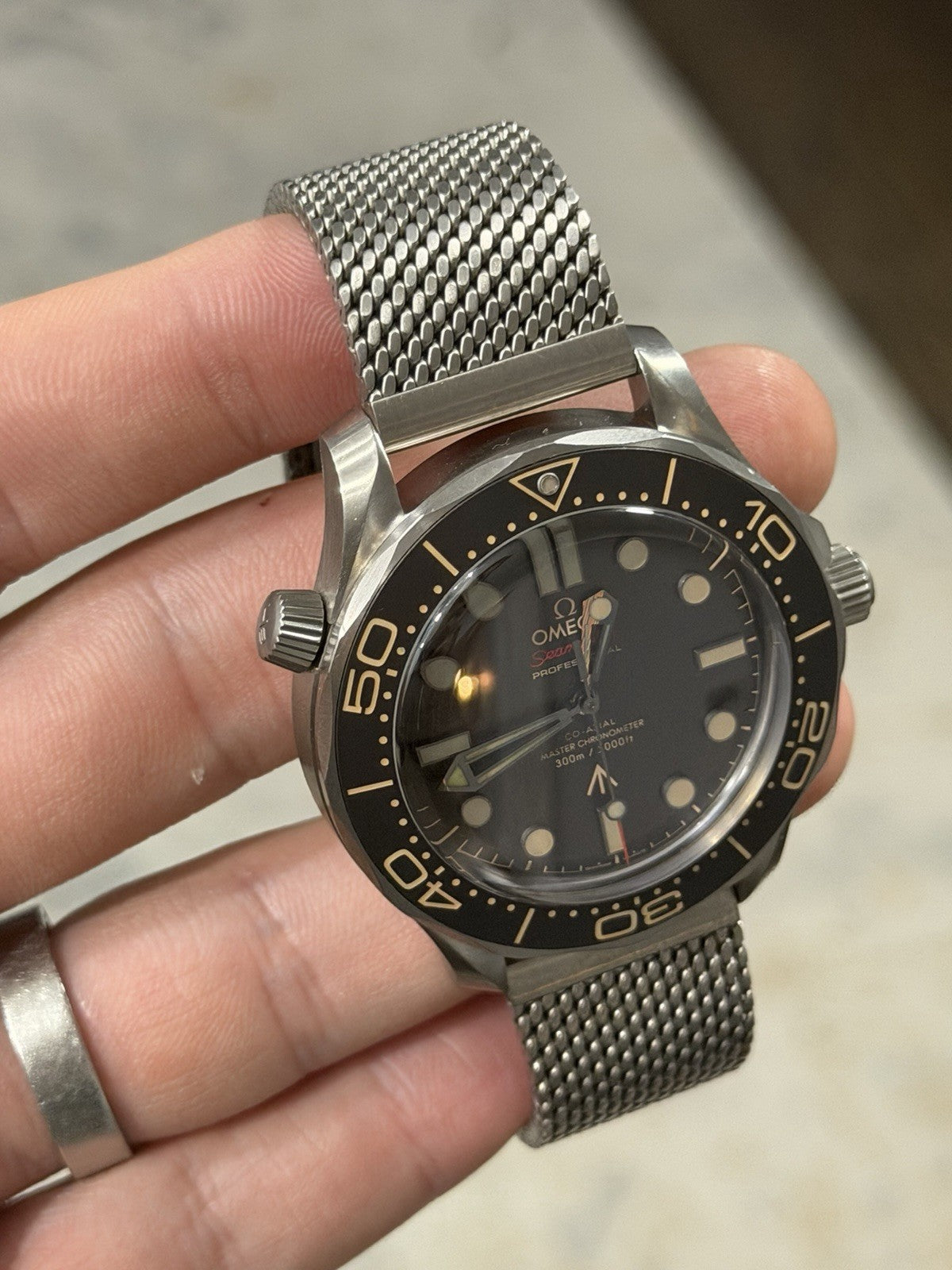 Omega Seamaster NTTD James Bond No Time To Die Watch - 210.90.42.20.01.001
