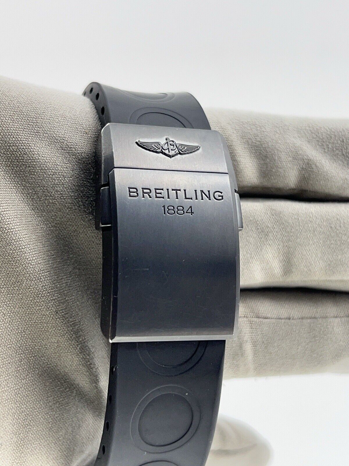 Breitling Avenger Skylander Steel Black 45mm Automatic Men’s Watch M13380