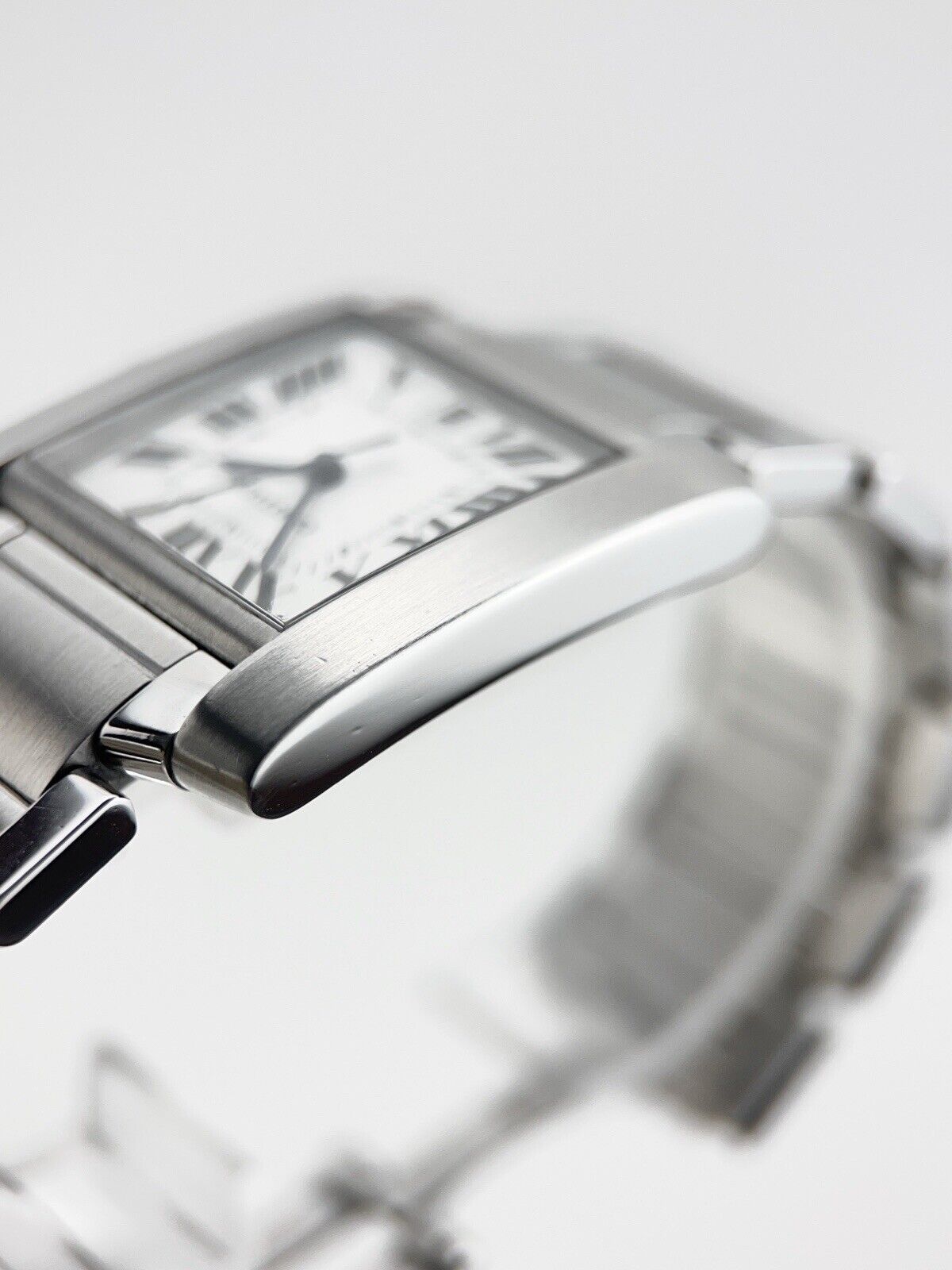 Cartier Tank Francaise Stainless Steel 28mm Automatic Women's Watch 2302