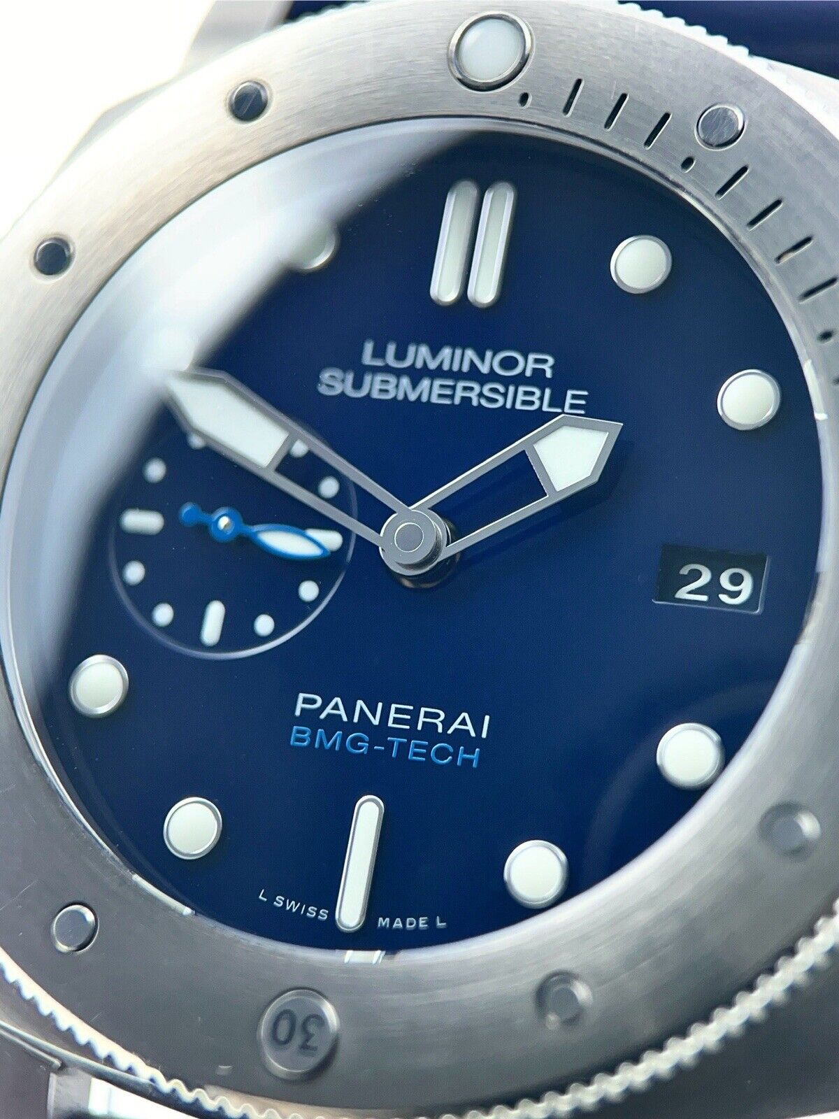 Panerai Submersible BMG Tech Titanium Blue 47mm Automatic Men’s Watch PAM00692