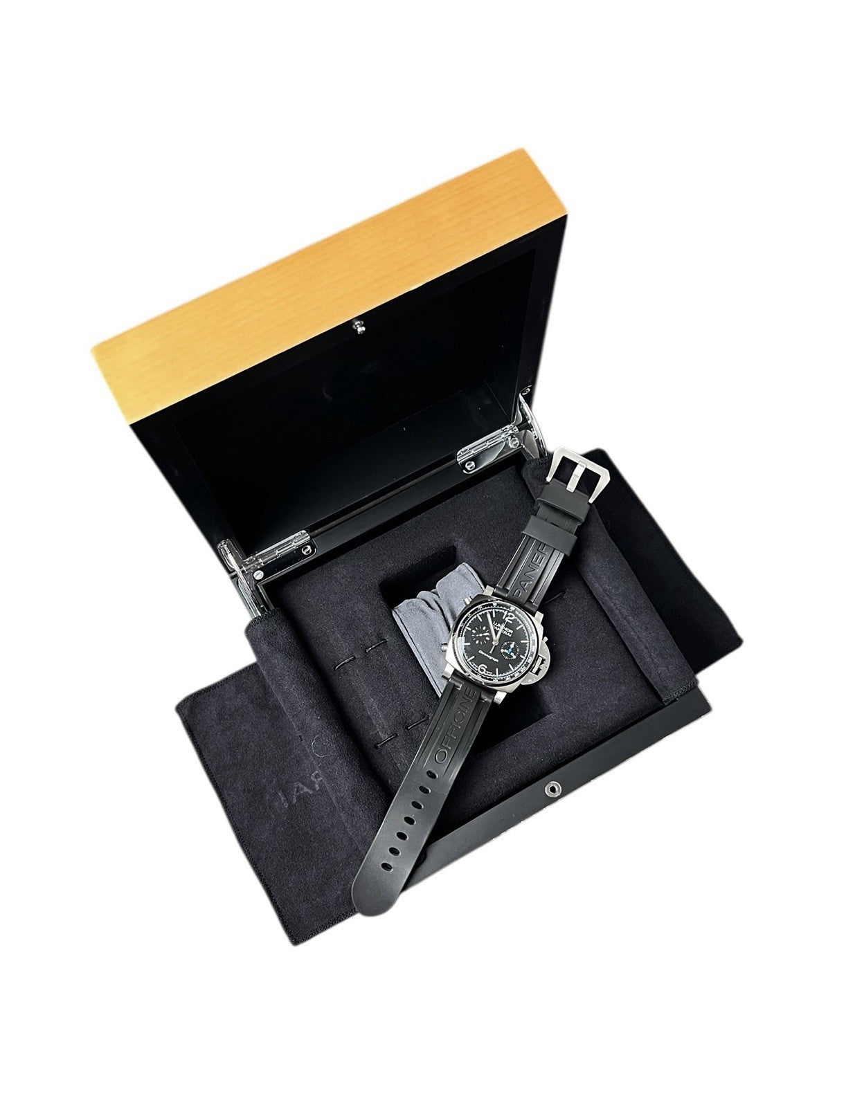Panerai Luminor Chrono Stainless Steel Black Dial 44mm Automatic Men’s PAM01109