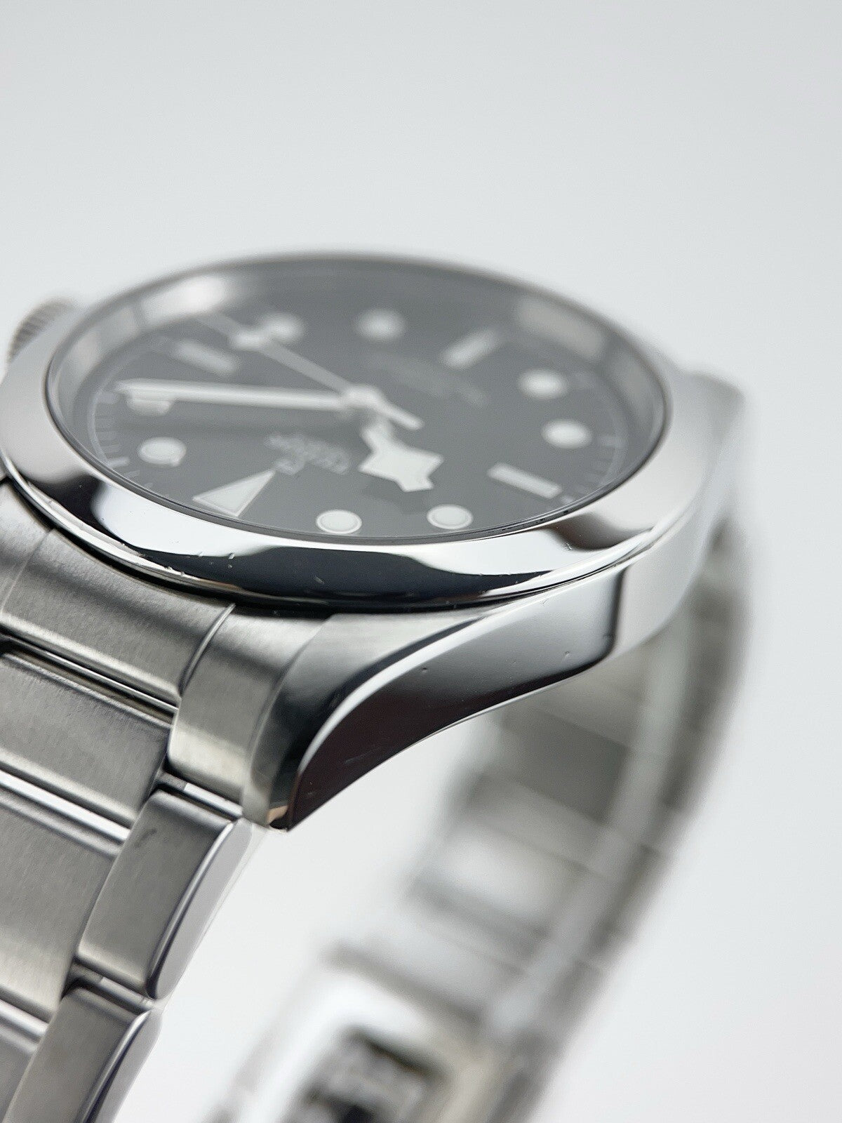 Tudor Black Bay 41 Stainless Steel Automatic Men’s Black Dial Watch 79540