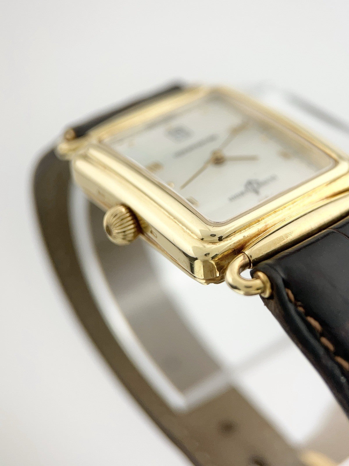 Ulysse Nardin 18k Gold Mother of Pearl Dial 26mm Automatic Women's Watch 181-42