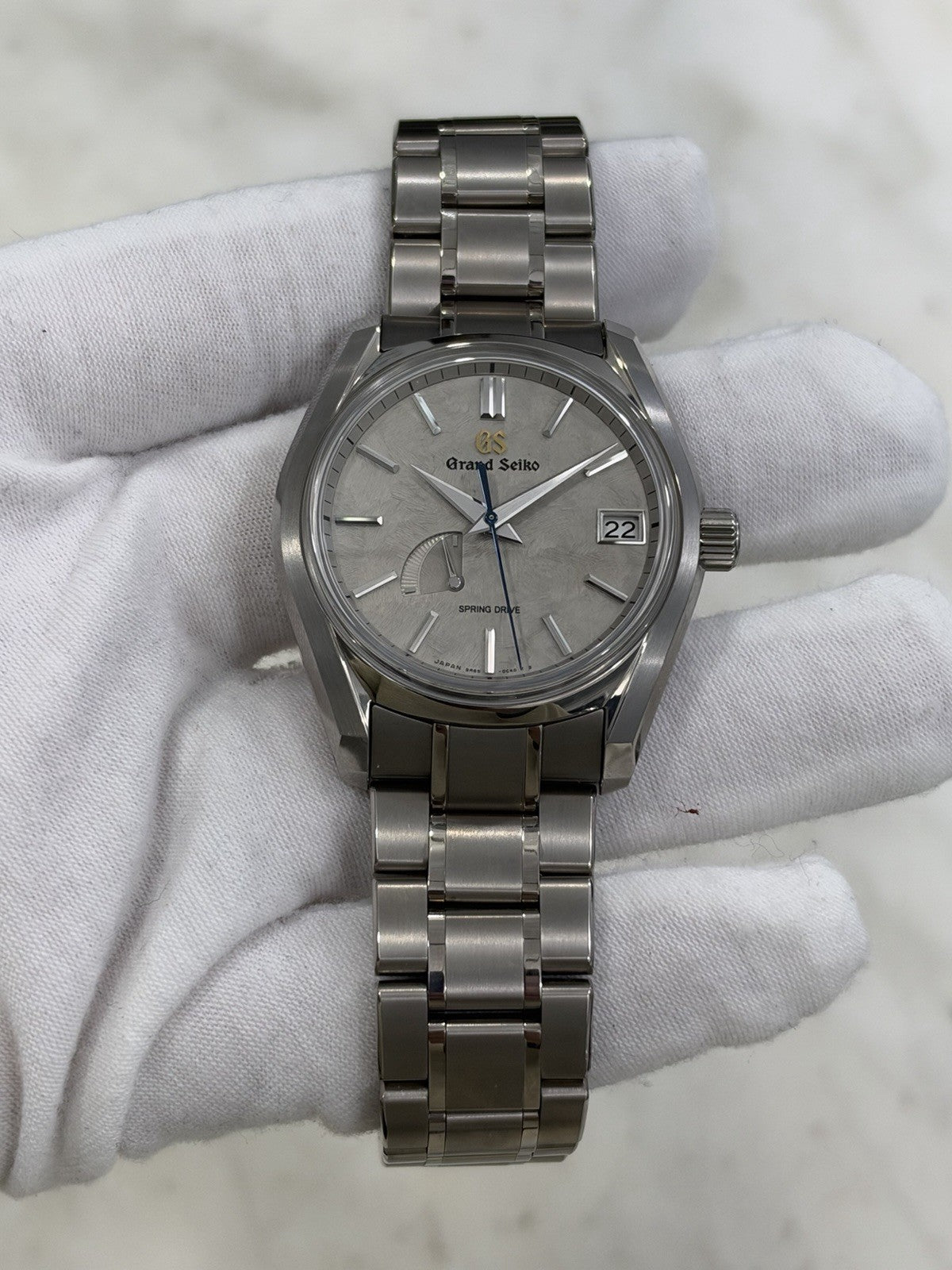 2023 Grand Seiko Heritage Gray Dial Titanium 40mm Automatic Men’s Watch SBGA415