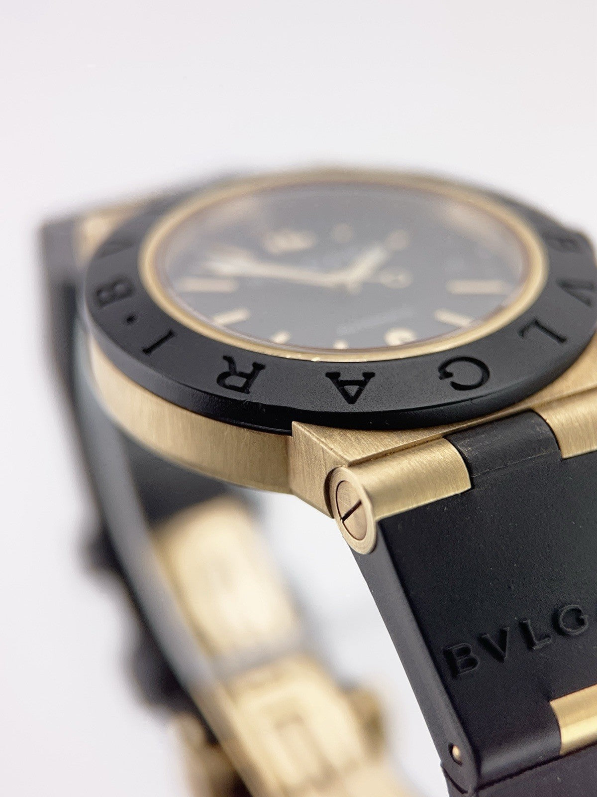 18k Yellow Gold Bvlgari Diagono AL38G