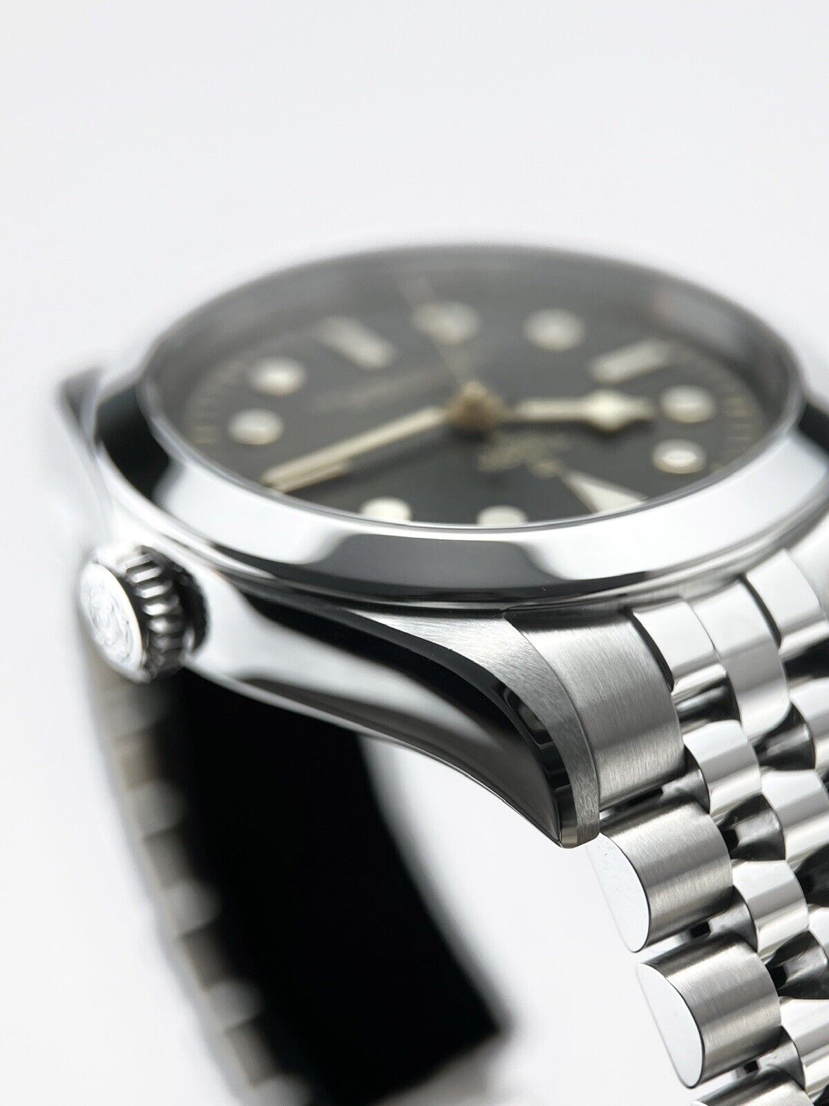 NEW Tudor Black Bay 39 M79660 Automatic Movement Box And Papers (2023)