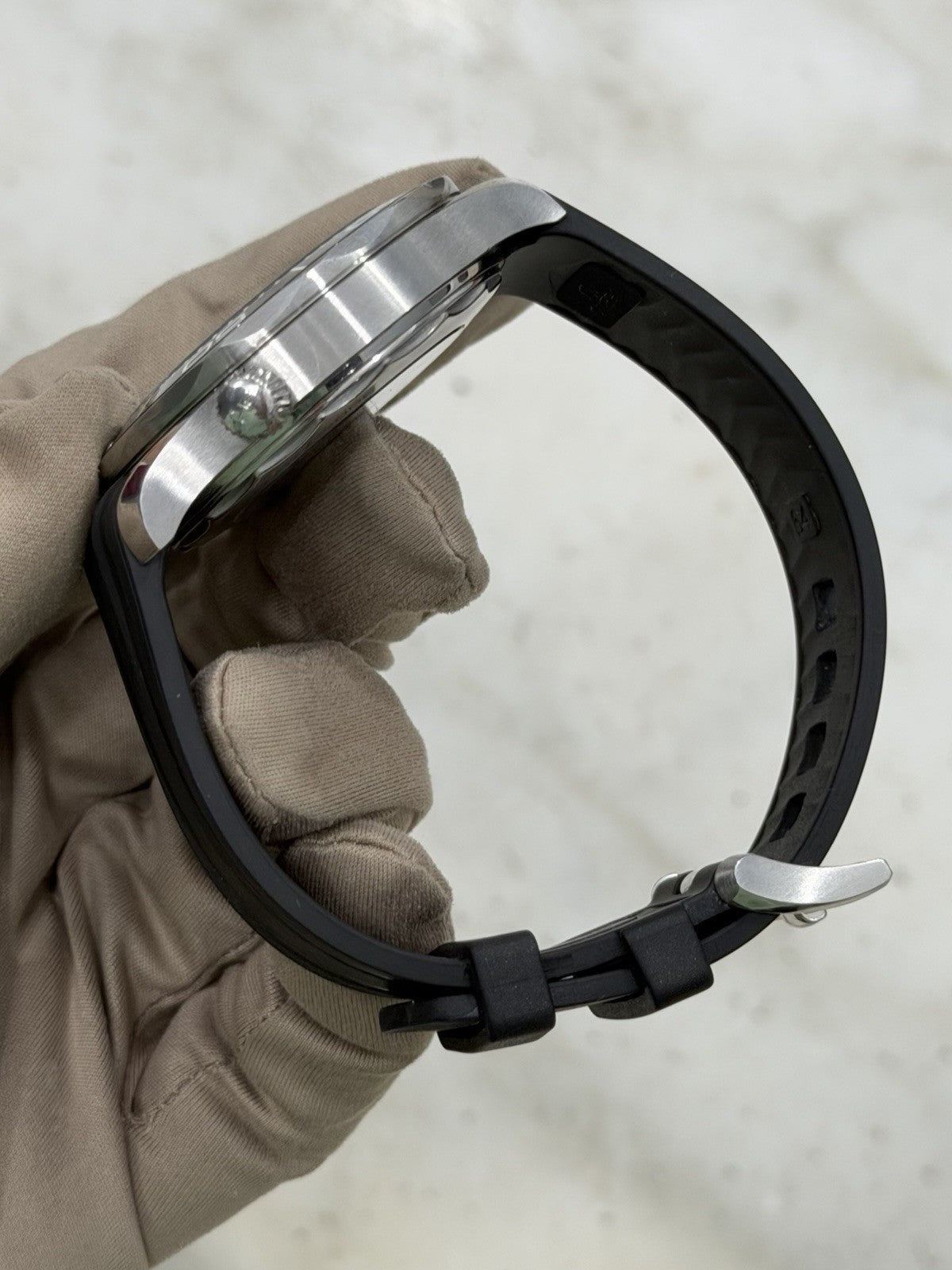 2022 Omega Seamaster Steel White Dial 42mm Automatic Watch 210.32.42.20.04.001