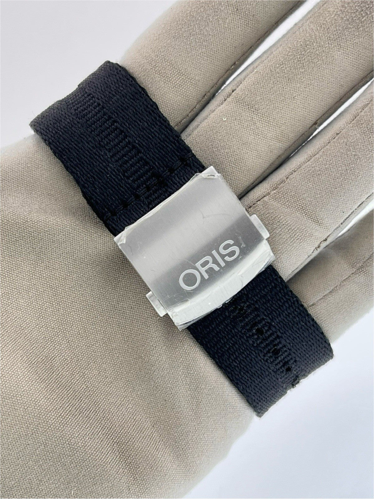 Oris Divers Sixty Five Stainless Steel Black Dial 42mm Automatic Mens Watch 7720
