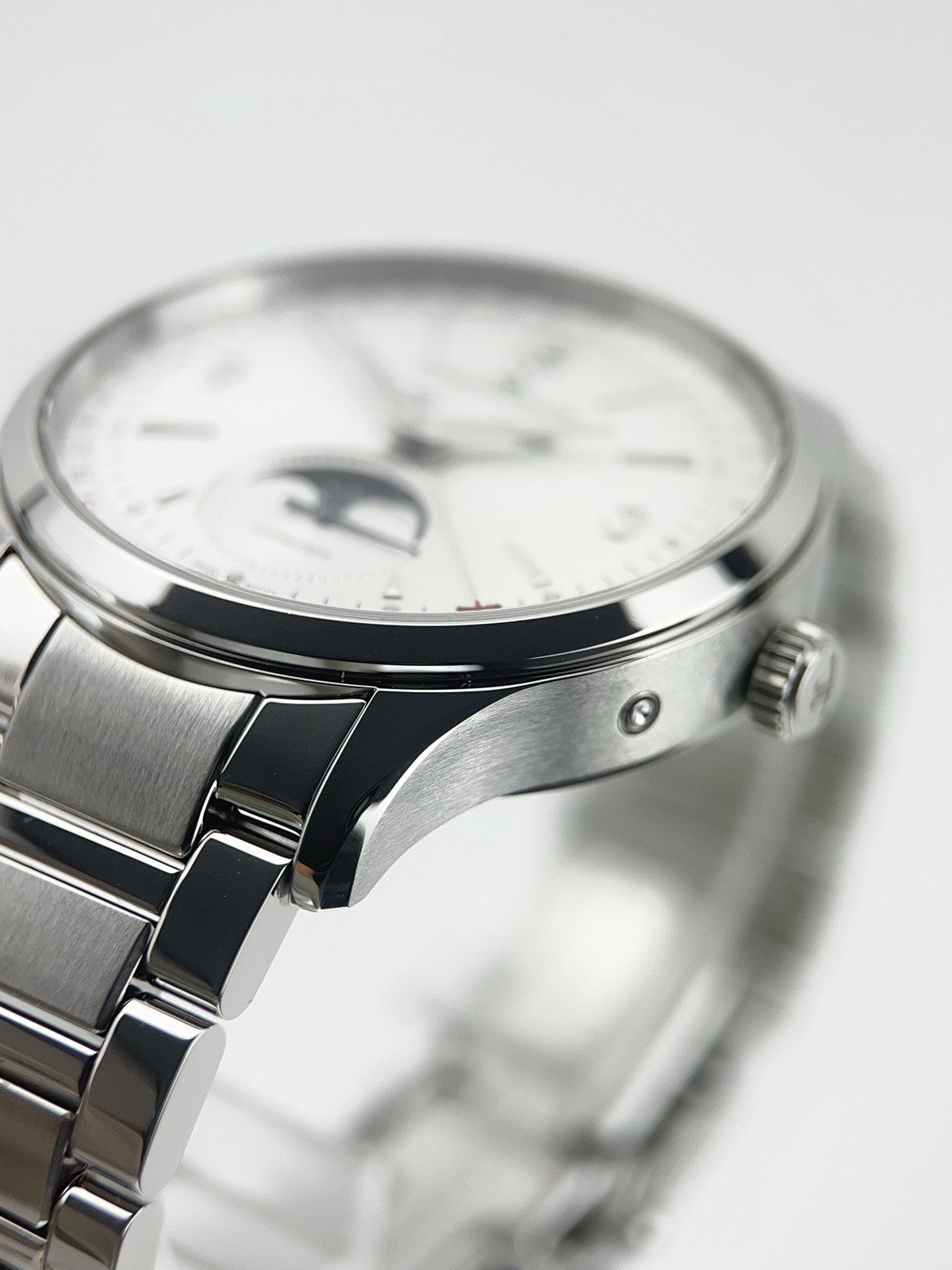 Jaeger-LeCoultre Stainless Steel Silver Dial 40mm Automatic Men’s Watch Q4148120