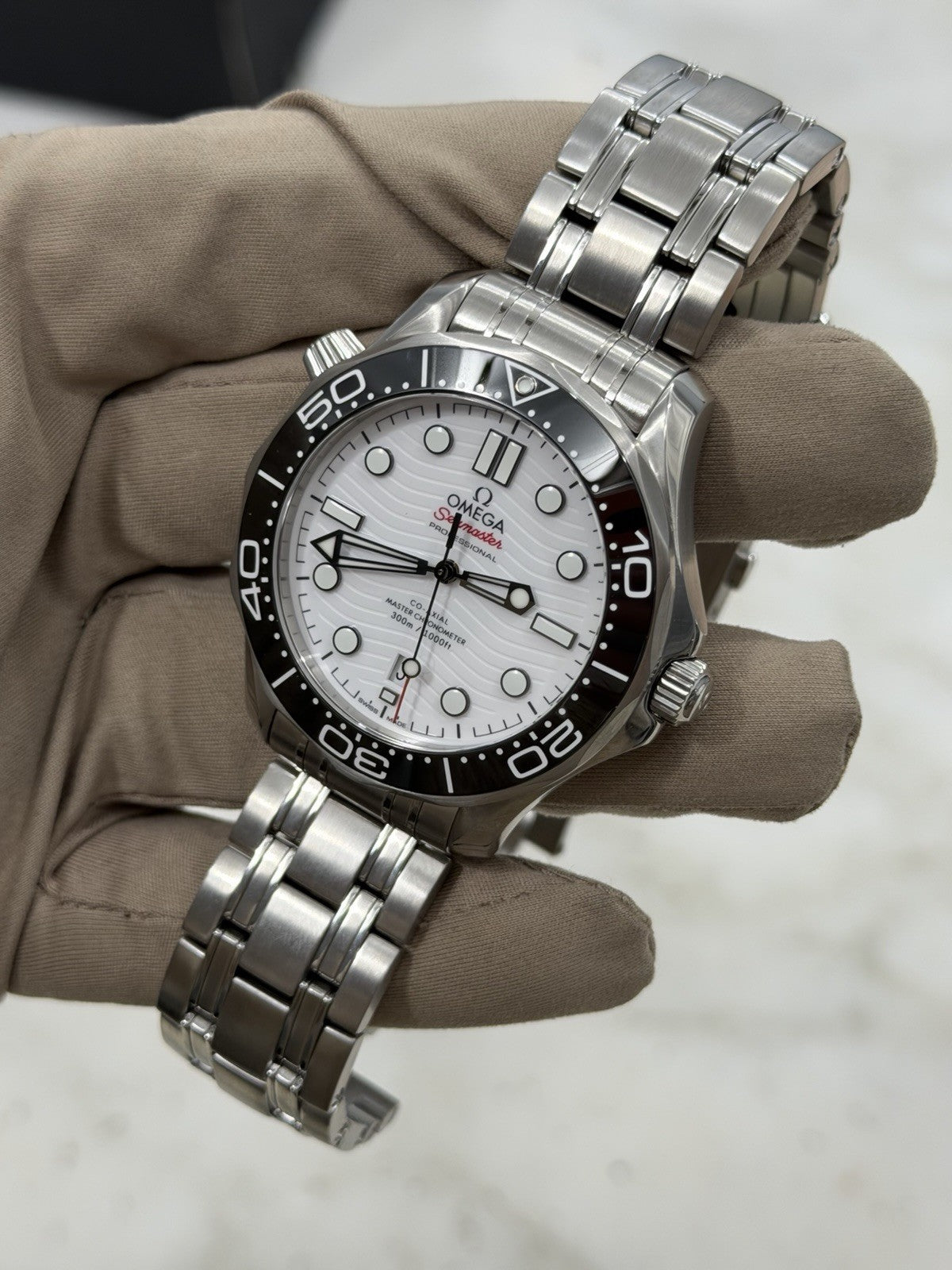 2024 Omega Seamaster Steel White Dial 42mm Automatic Watch 210.30.42.20.04.001