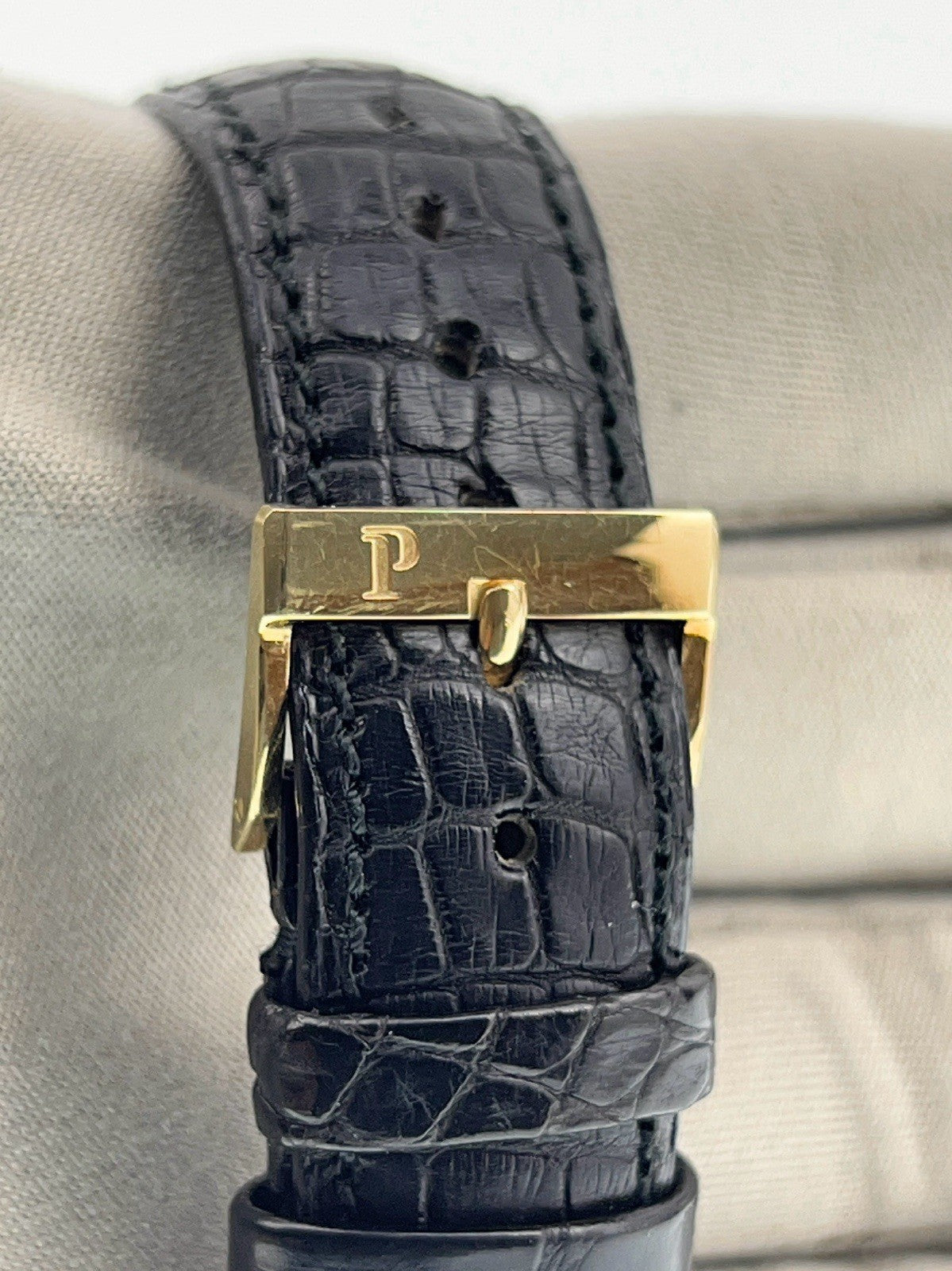 Piaget Gouverneur 18k Yellow Gold Silver Dial 34mm Manual Wind Men's Watch 15968