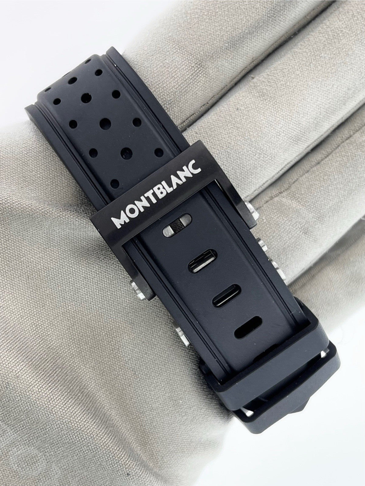 Montblanc Timewalker Stainless Steel Black Dial 44mm Automatic Mens Watch 7422