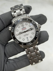 2023 Omega Seamaster Steel White Dial 42mm Automatic Watch 210.30.42.20.04.001