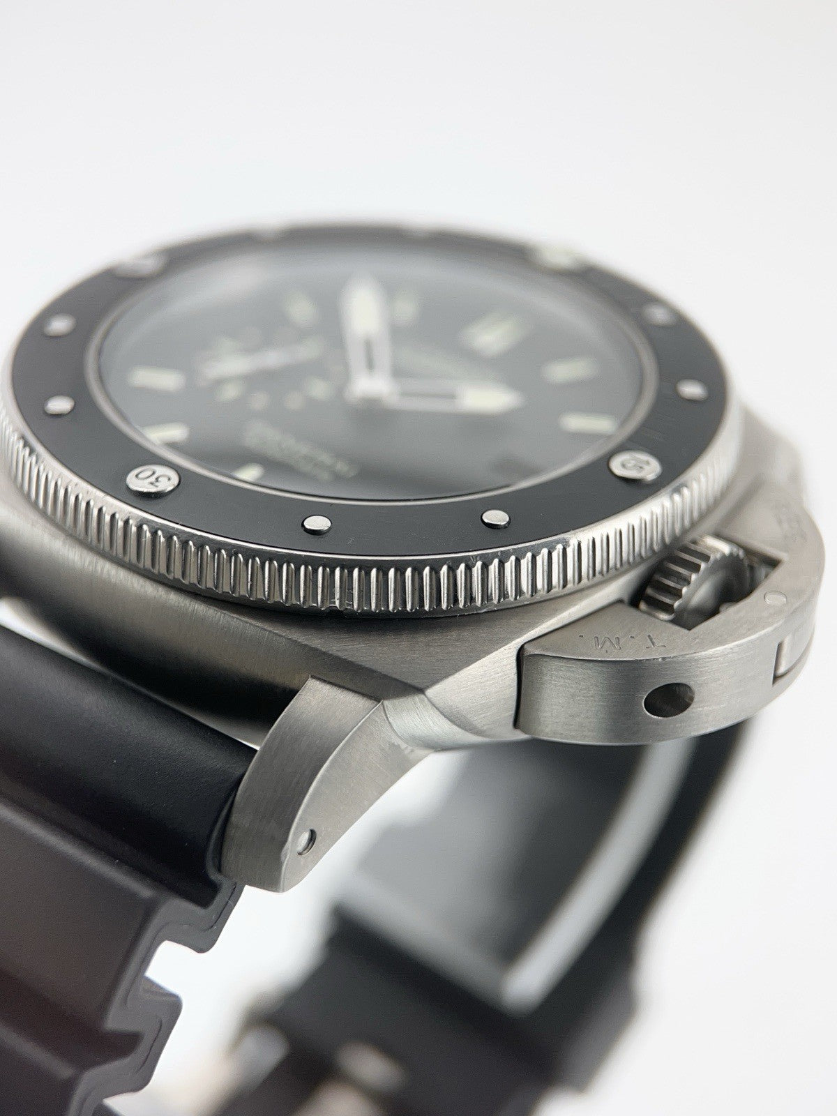 Panerai Luminor Submersible Titanium Black Dial 47mm Automatic Mens PAM00389