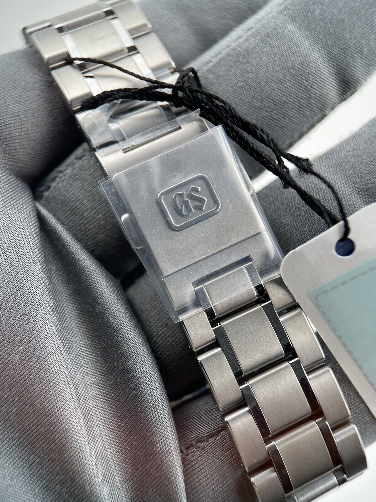 2026 NEW Grand Seiko Heritage Collection 40mm Spring Pink Titanium SBGA413