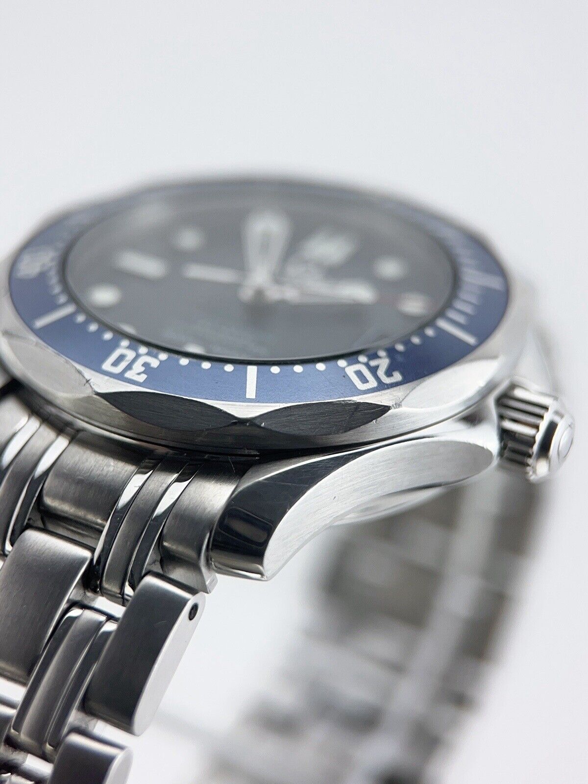 Omega Seamaster Diver 300m Blue Steel 36mm Automatic Men’s Watch 2222.80.00