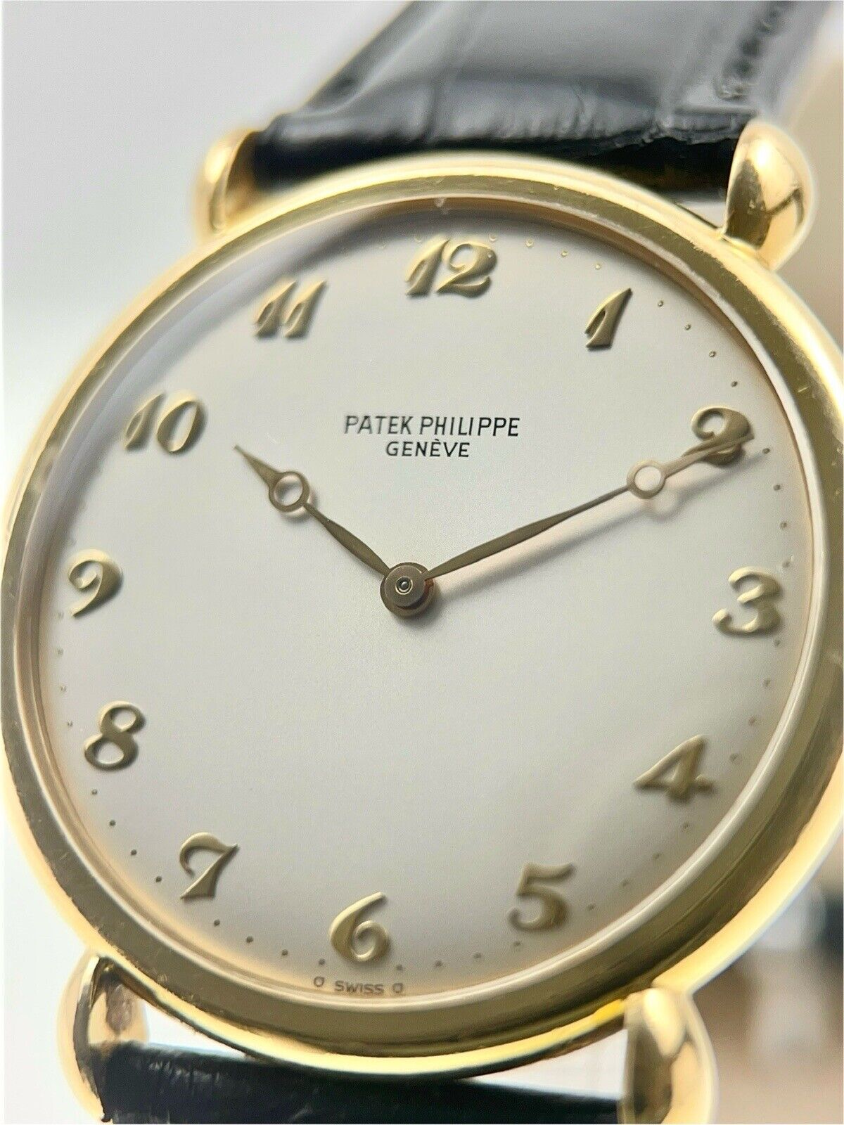 Patek Philippe Calatrava 18K Gold 32mm Manual Wind Watch 3820J