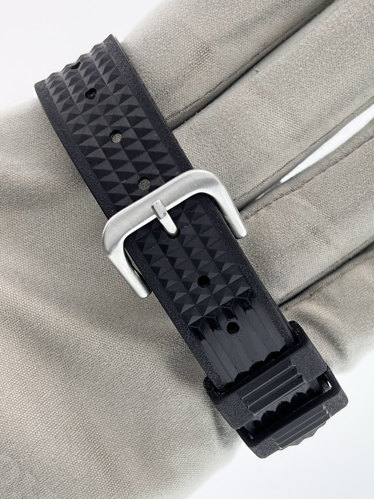 Seiko Automatic Diver 300M Black Dial Vintage Japan Watch 6215-7000