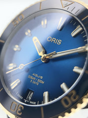 Oris Aquis Date Steel and Gold Blue Dial 41.5mm Automatic Men's Watch 7769