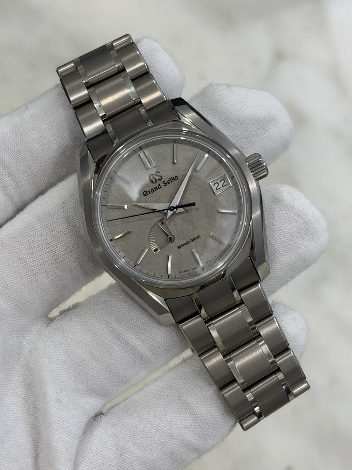 2023 Grand Seiko Heritage Gray Dial Titanium 40mm Automatic Men’s Watch SBGA415
