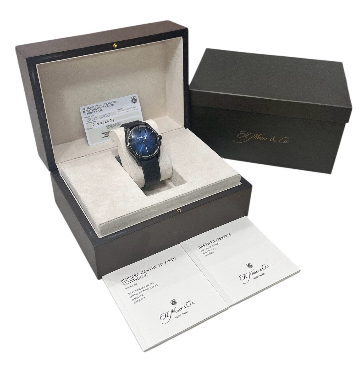 H Moser & Cie Pioneer Steel Blue Dual 42.8mm Automatic Men’s Watch 3200-1205