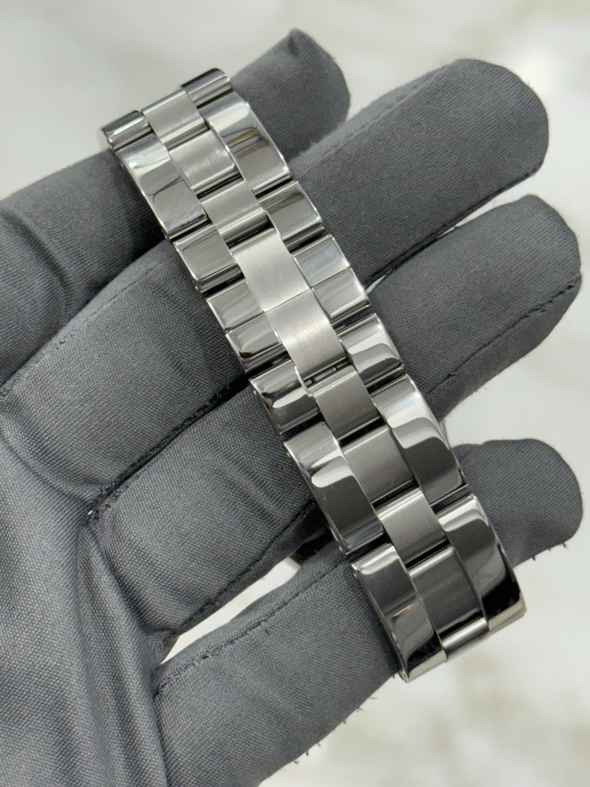 Cartier Roadster Roman Dial Men’s Stainless Steel Automatic Watch 2510