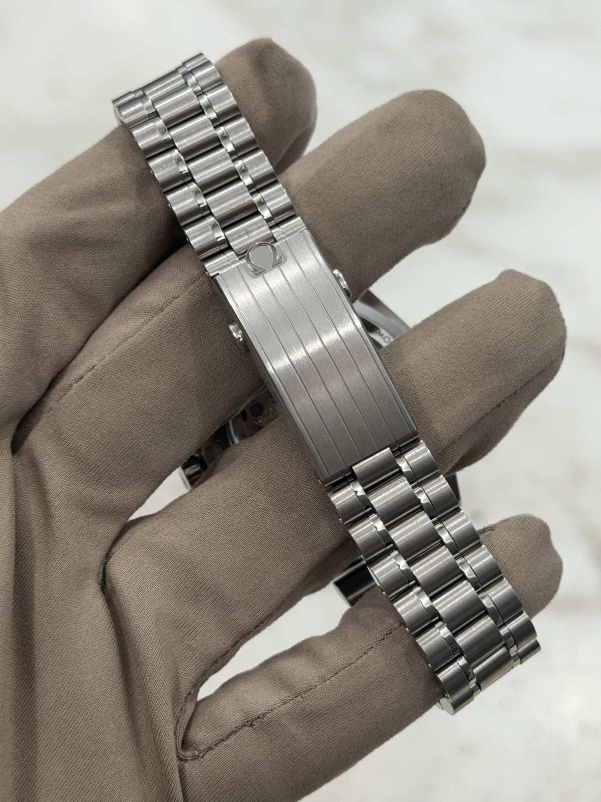 2025 Omega Speedmaster White Dial 42mm Manual Wind Men's 310.30.42.50.04.001