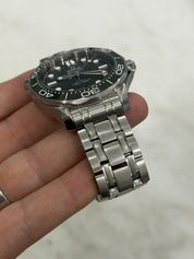 Omega Seamaster 300M GREEN Dial Steel 42mm Automatic Mens 210.30.42.20.10.001