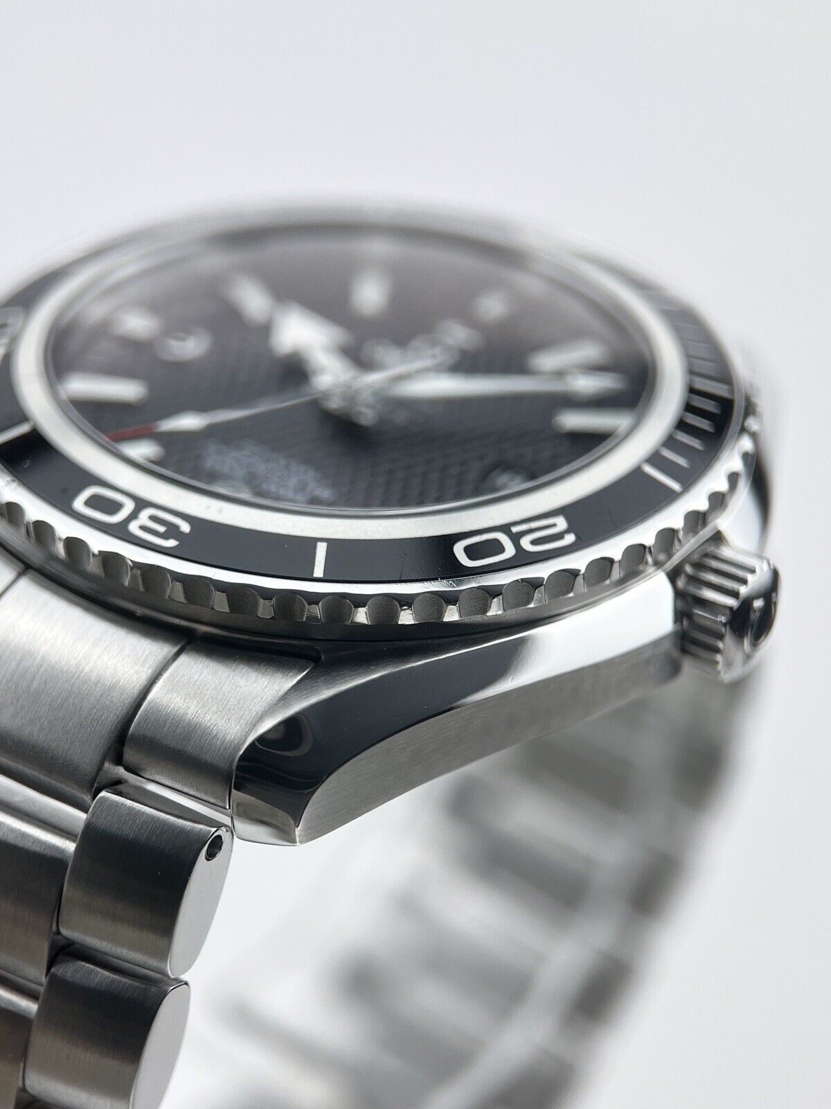 Omega Seamaster Planet Ocean Limited Edition James Bond “007” Quantum of Solace