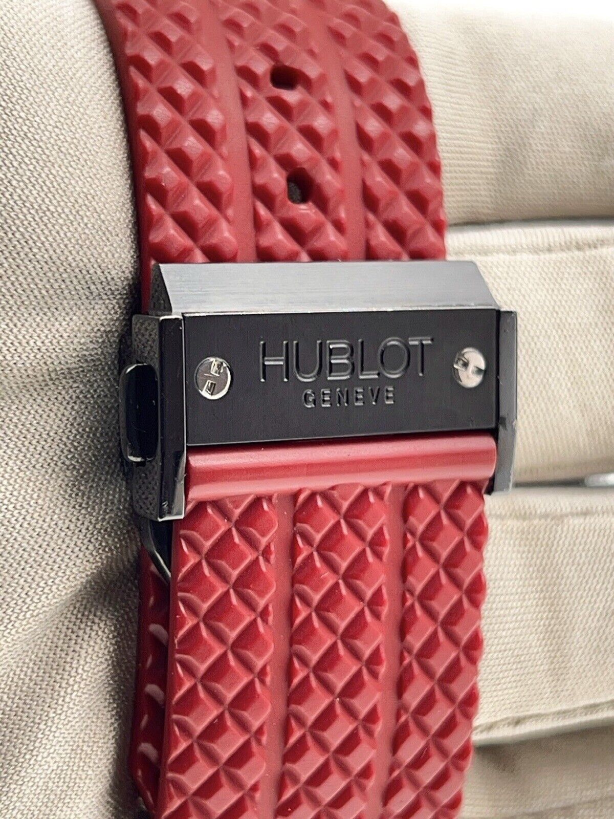 Hublot Big Bang Red Magic Ceramic Black 44mm Automatic Men’s Watch