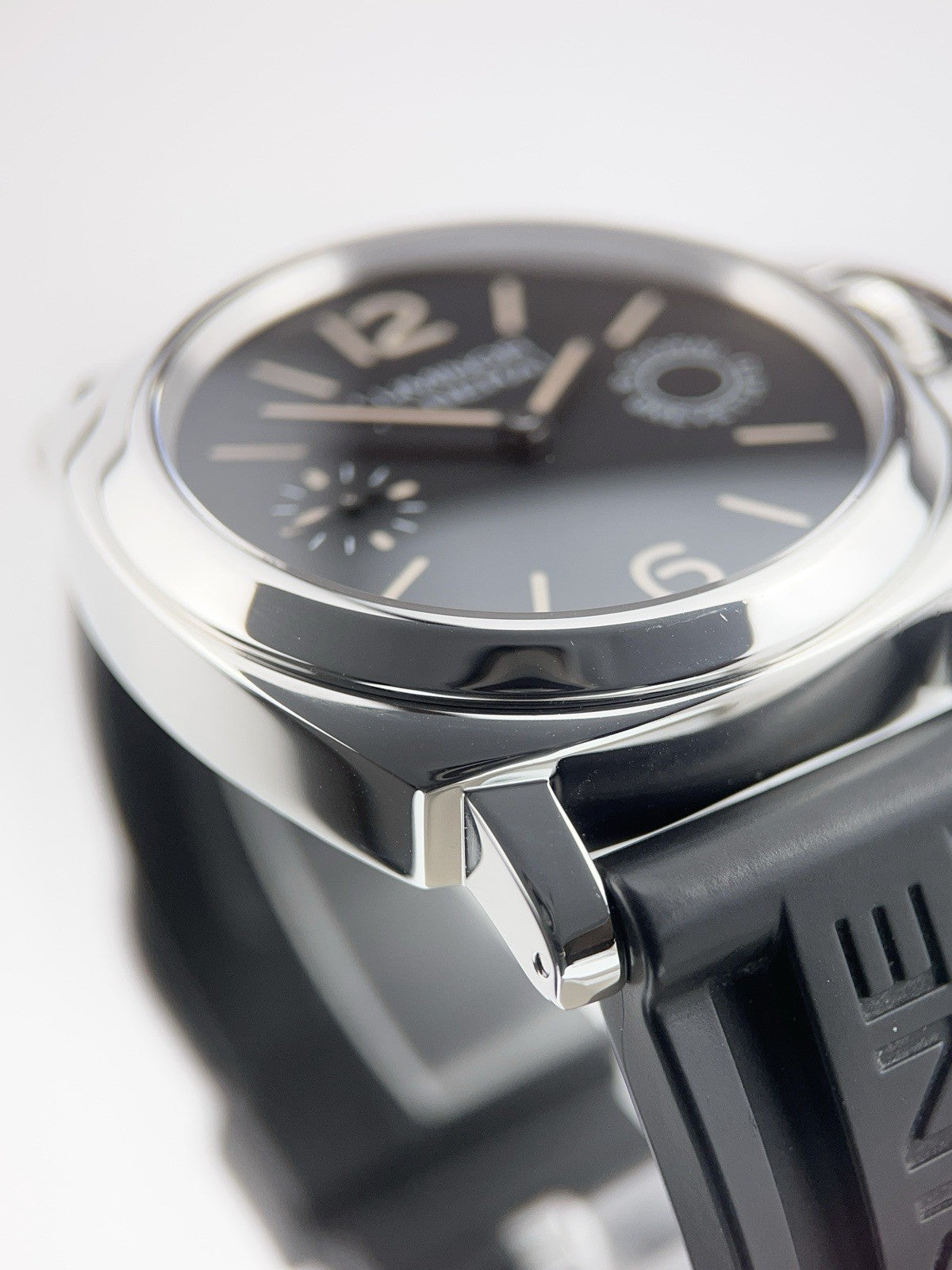 Panerai Luminor Stainless Steel Black Dial 44mm Manual Wind Men's Watch PAM00590