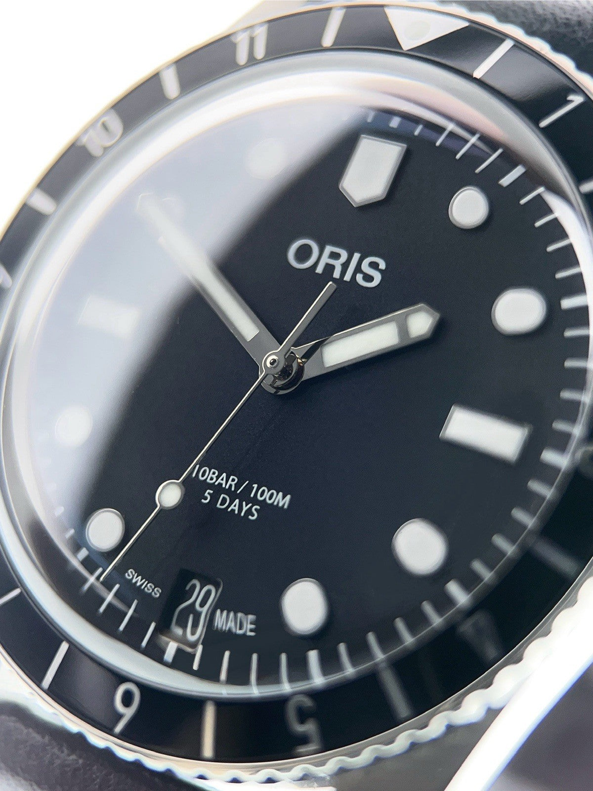 Oris Divers Sixty-Five 12H Calibre 400 Steel Automatic Men's Watch 7772