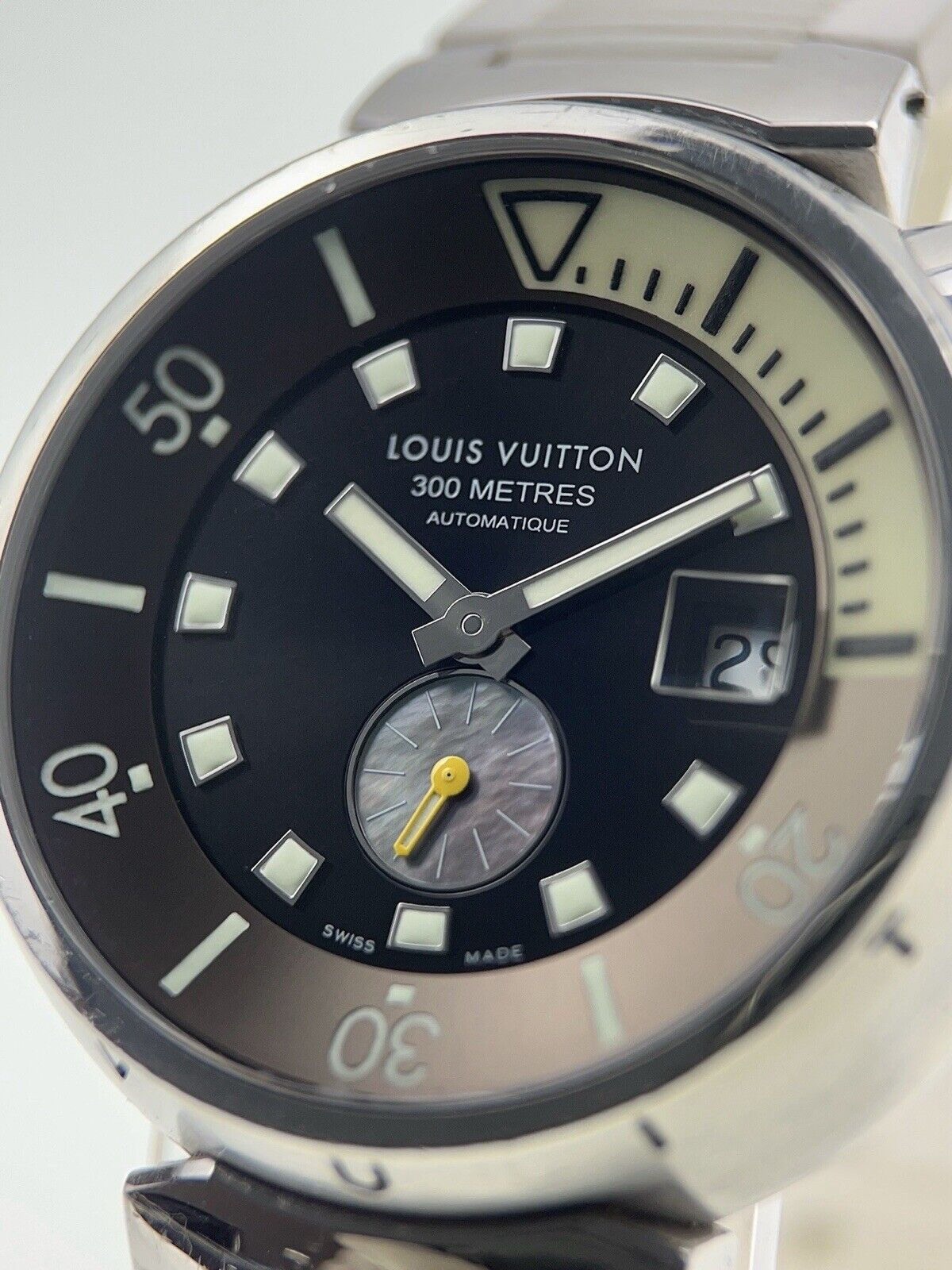 Louis Vuitton Tambour Diving Date Q1031 SS Automatic Black Dial 44mm Men's Watch