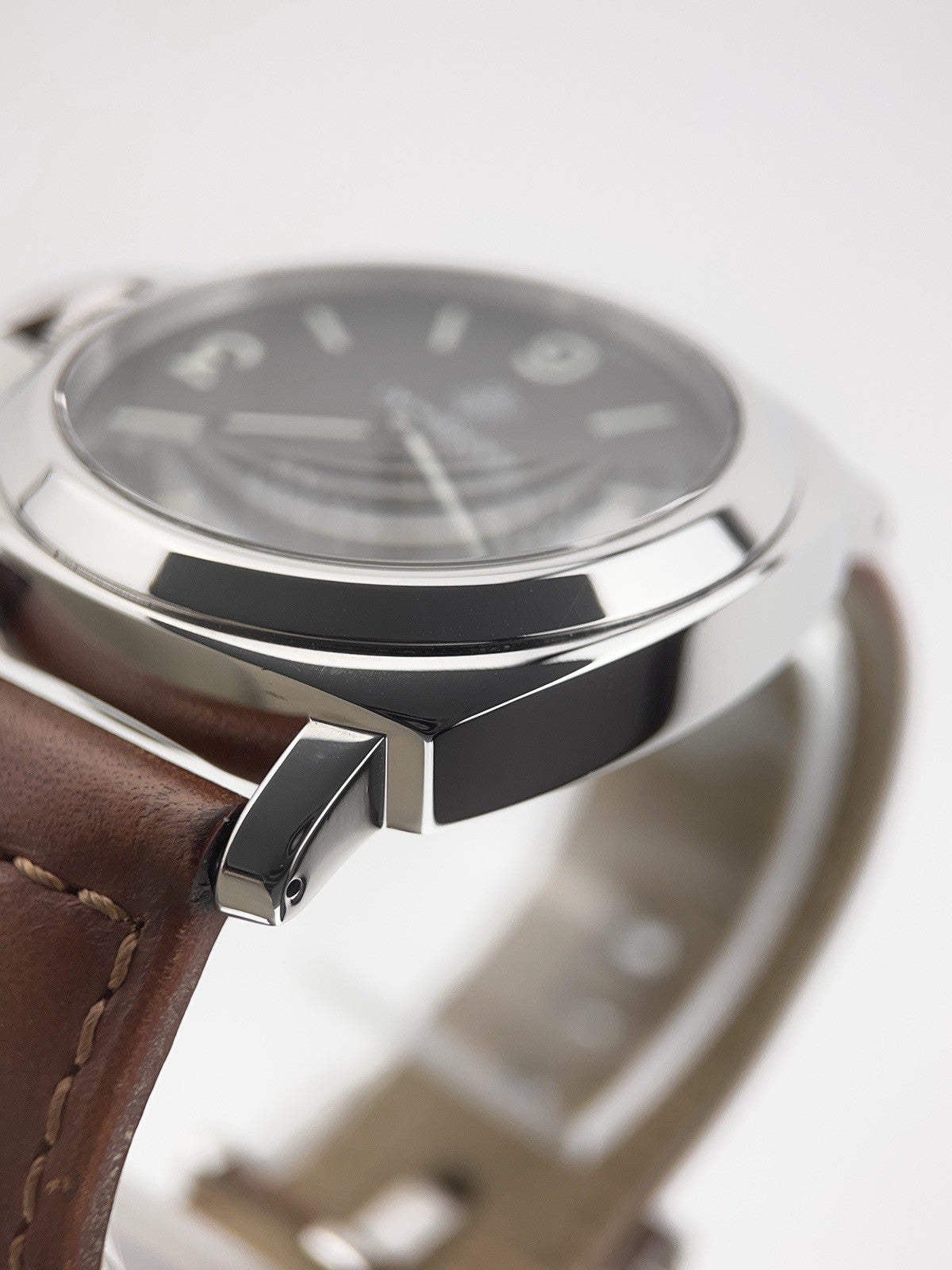 Panerai Luminor Marina Steel Black Dial 44mm Manual Wind Men's Watch PAM01005