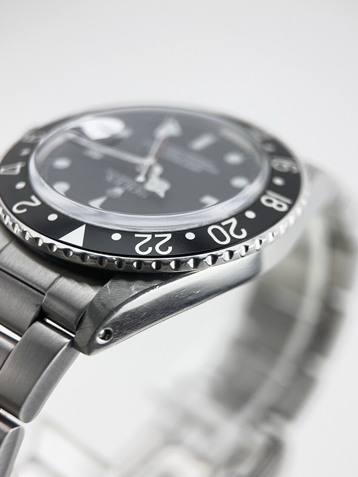 Rolex GMT-Master Stainless Steel Black 40mm Automatic Men’s Watch 1675