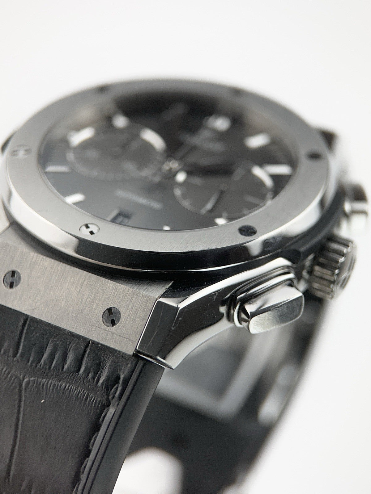 Hublot Classic Titanium Grey Dial 45mm Automatic Men's Watch 521.NX.7071.LR